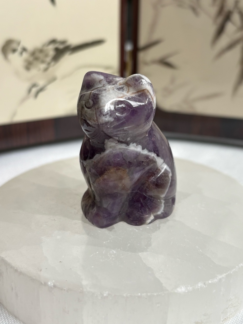 Dream amethyst crystal cat carving